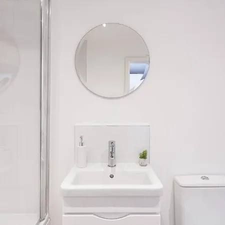 The Dovecote - Collins Farm Apartament *