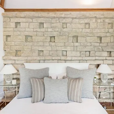 The Dovecote - Collins Farm Apartamento